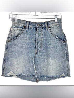 We The Free Brea light wash distressed denim mini skirt 27